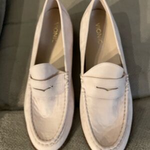 Vionic Women's Soft Pink Loafers